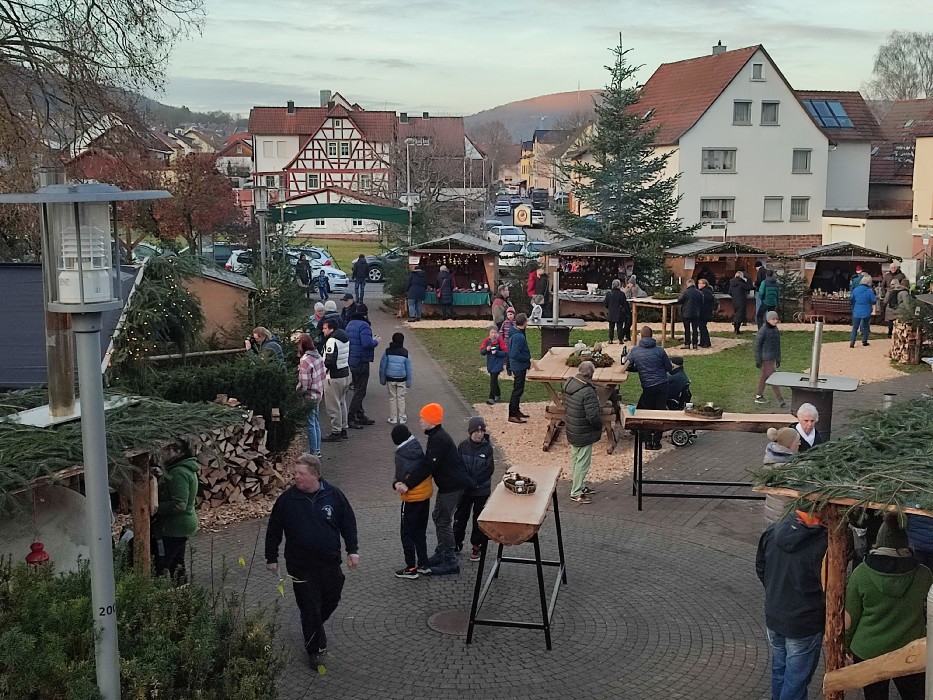 Weihnachtsmarkt in Wombach