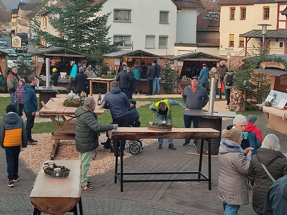 Weihnachtsmarkt in Wombach