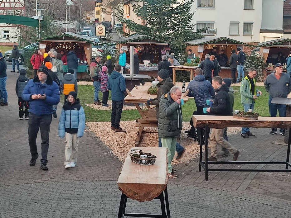 Weihnachtsmarkt in Wombach
