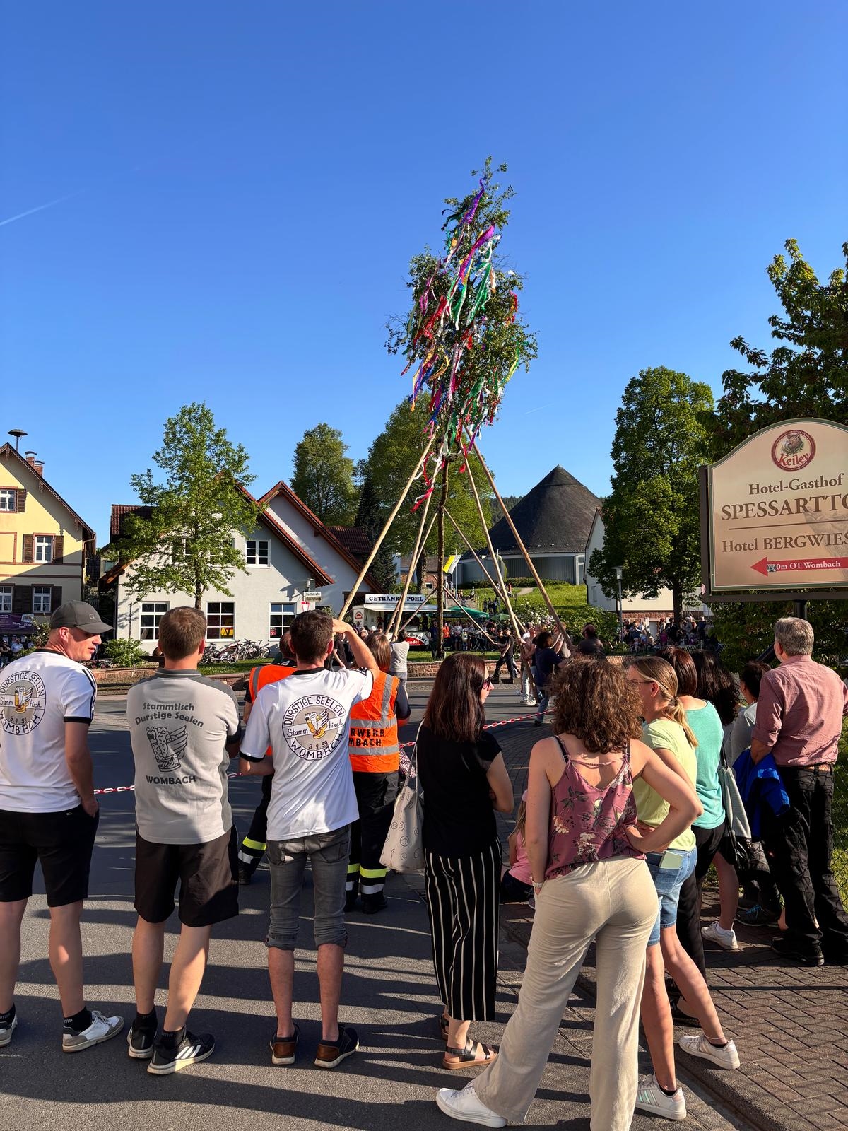 Maifest in Wombach - vergrößern